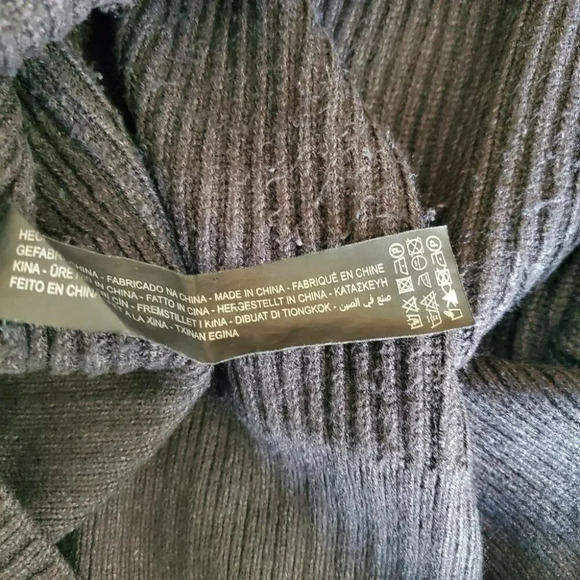 ZARA | Long Sleeve Turtleneck Buttoned Ribbed Black Sweater Dress (Size S) - Picture 11 of 11